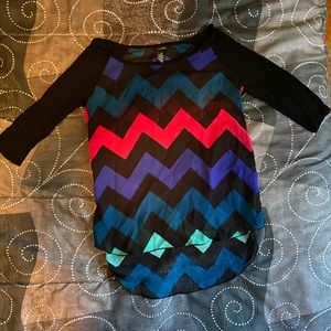 Multicolored chevron shirt size XS